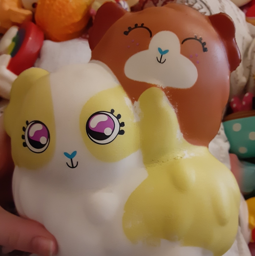 JUMBO squish dee lish squishy